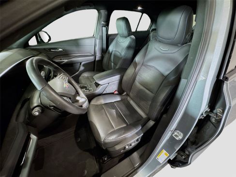 Used 2025 Cadillac XT4 Sport w/ LPO, Onyx Lite Package image 10