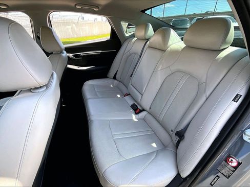 Used 2021 Hyundai Sonata Limited image 20