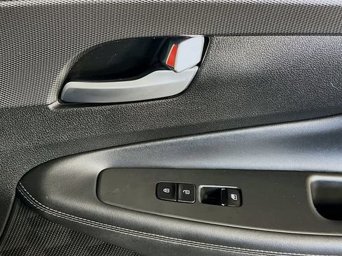 Used 2019 Hyundai Santa Fe FWD image 32