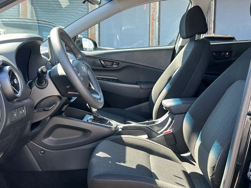 Used 2023 Hyundai Kona SEL image 6