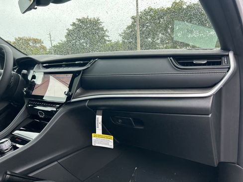 New 2026 Jeep Grand Cherokee Laredo image 25