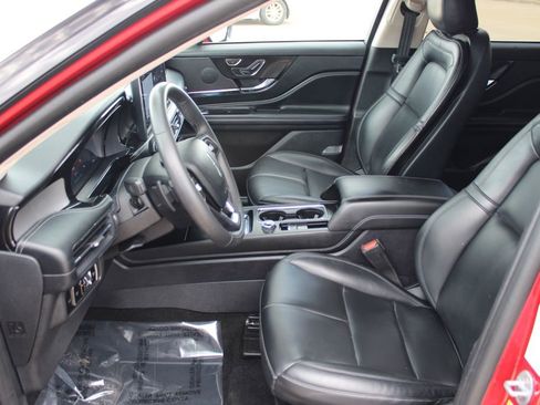 Used 2023 Lincoln Corsair FWD image 6