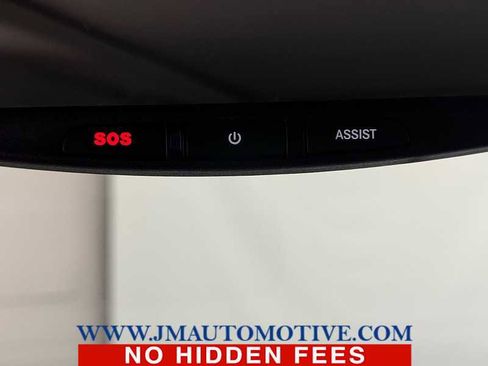 Used 2019 Jeep Cherokee Limited w/ Technology Group AWD/4WD image 39