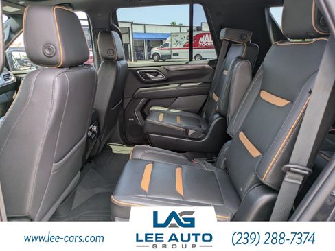 Used 2023 GMC Yukon AT4 w/ AT4 Premium Package AWD/4WD image 12