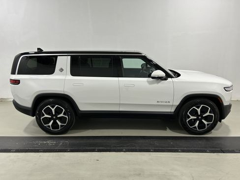 Used 2024 Rivian R1S Adventure AWD/4WD image 6