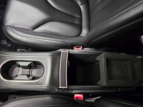 Used 2019 Lincoln MKC Premiere image 24