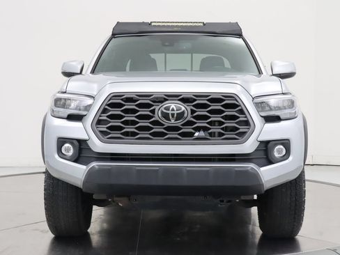 Used 2022 Toyota Tacoma TRD Off-Road AWD/4WD image 8