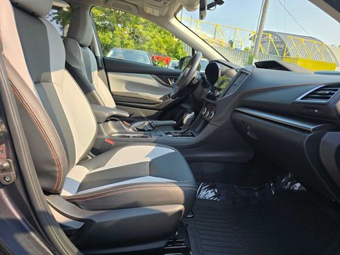 Used 2019 Subaru Crosstrek 2.0i Limited w/ Moonroof Package w/Navigation AWD/4WD image 10