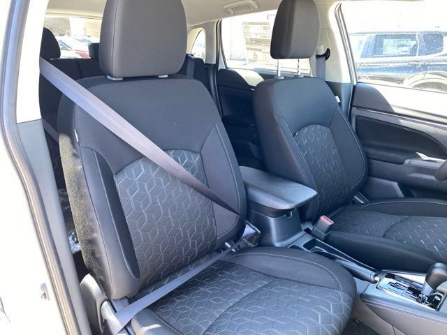 New 2027 Mitsubishi Outlander Sport ES AWD/4WD image 9