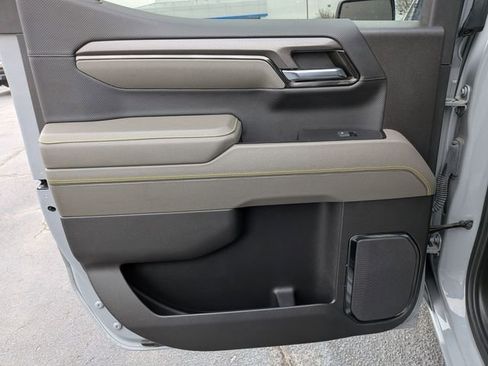 Used 2024 Chevrolet Silverado 1500 ZR2 w/ Technology Package image 29