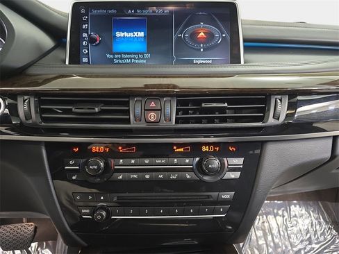 Used 2017 BMW X5 xDrive50i image 23