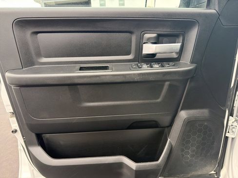 Used 2019 RAM 5500 Tradesman w/ Chrome Appearance Group image 12