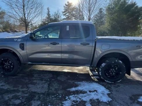 New 2025 Ford Ranger XLT w/ Black Appearance Package image 5