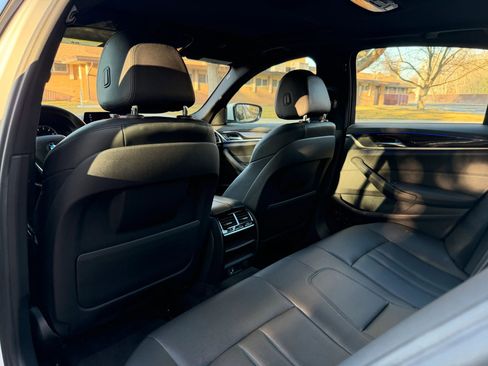 Used 2018 BMW 530i xDrive image 32