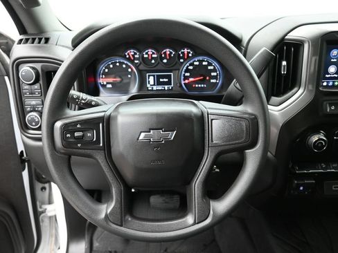 Used 2020 Chevrolet Silverado 1500 Custom Trail Boss w/ Custom Convenience Package AWD/4WD image 3