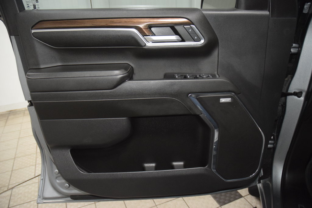 Used 2023 Chevrolet Silverado 1500 RST AWD/4WD image 44