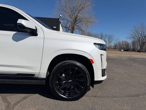 Used 2024 Cadillac Escalade ESV Sport Platinum w/ LPO, ONYX Package image 2