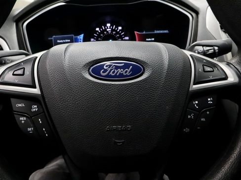 Certified 2019 Ford Fusion SE image 30