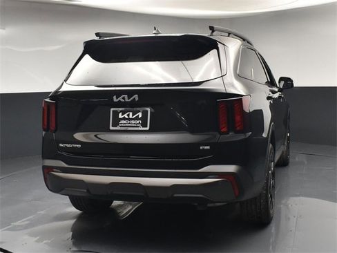 Certified 2024 Kia Sorento X-Line EX image 8