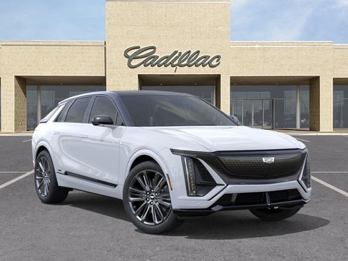 New 2026 Cadillac Lyriq V w/ LPO, Onyx Lite Package AWD/4WD image 7