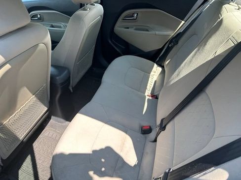 Used 2016 Kia Rio EX FWD image 9