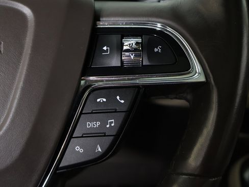 Used 2021 Lincoln Nautilus Reserve image 49