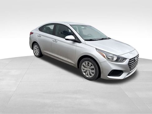 Used 2022 Hyundai Accent SE image 8