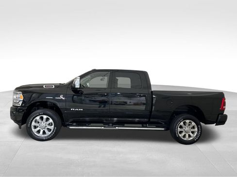 Used 2023 RAM 3500 Laramie AWD/4WD image 2