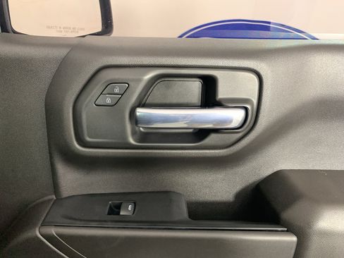 Used 2022 Chevrolet Silverado 1500 Custom w/ Safety Confidence Package AWD/4WD image 34