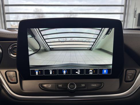 Used 2024 Chevrolet Blazer LT w/ Sound & Technology Package image 17