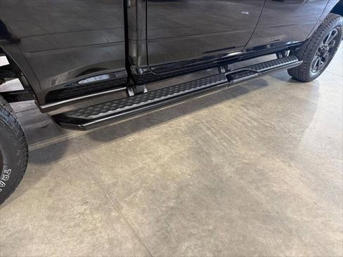 Certified 2025 RAM 2500 Big Horn AWD/4WD image 9