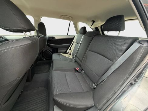 Used 2018 Subaru Outback 2.5i AWD/4WD image 8