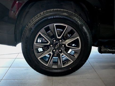 Used 2022 Chevrolet Suburban Z71 AWD/4WD image 41