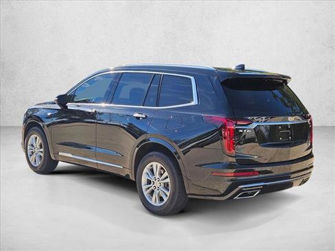 Used 2023 Cadillac XT6 Luxury image 7