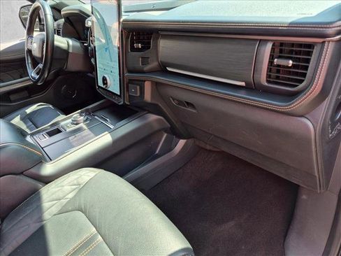 Certified 2023 Ford Expedition Platinum RWD image 23