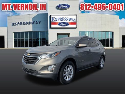 Used 2018 Chevrolet Equinox LT w/ Sun & Infotainment Package AWD/4WD image 1