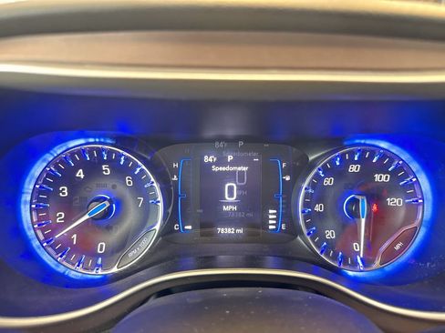 Used 2024 Chrysler Voyager LX FWD image 14