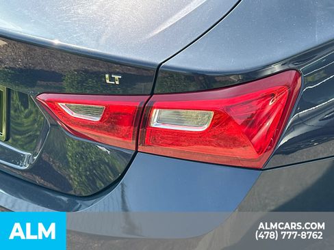 Used 2025 Chevrolet Malibu LT FWD image 12