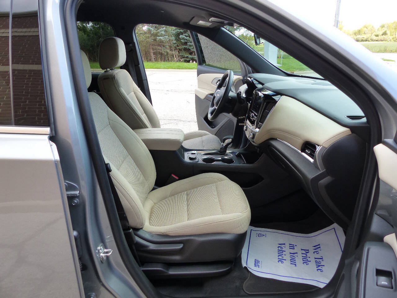 Used 2023 Chevrolet Traverse LS w/ Safety Package FWD image 46
