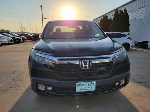 Used 2019 Honda Ridgeline Sport image 2