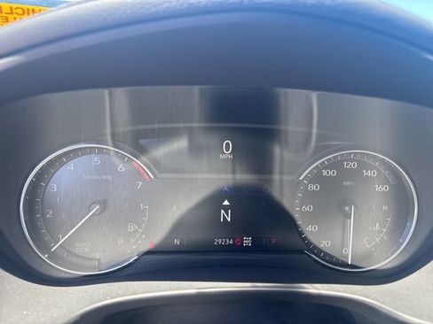 Certified 2022 Cadillac XT4 Premium Luxury w/ Enhanced Visibility Package AWD/4WD image 9