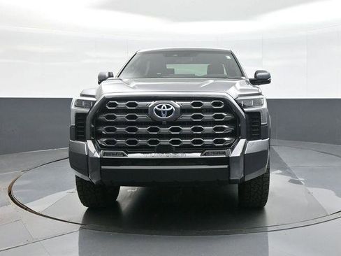 Used 2024 Toyota Tundra Platinum AWD/4WD image 2