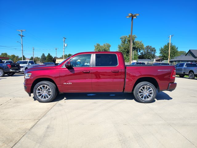 Used 2023 RAM 1500 Laramie AWD/4WD image 4