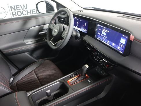 New 2026 Nissan Kicks SR w/ SR Premium Package image 31