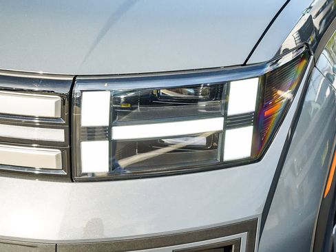 New 2026 Hyundai Santa Fe SE image 8