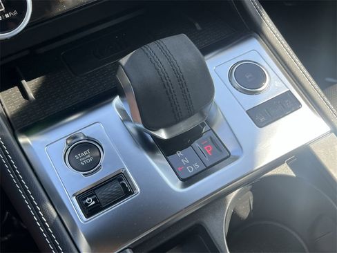 Used 2025 Jaguar F-PACE R-Dynamic S image 27