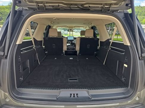 Used 2024 Ford Expedition Max XLT RWD image 26