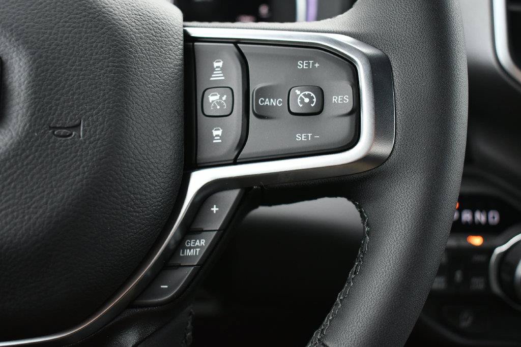 New 2026 RAM 1500 Big Horn AWD/4WD image 18