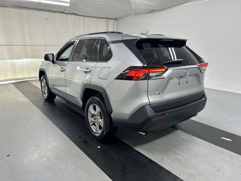 Used 2024 Toyota RAV4 XLE AWD/4WD image 7
