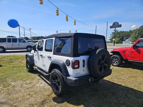 Used 2019 Jeep Wrangler Unlimited Sport AWD/4WD image 7